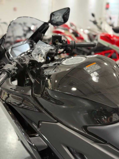 yamaha_yzfr3_1772695981_d366f6_7429f13b_processed.jpg