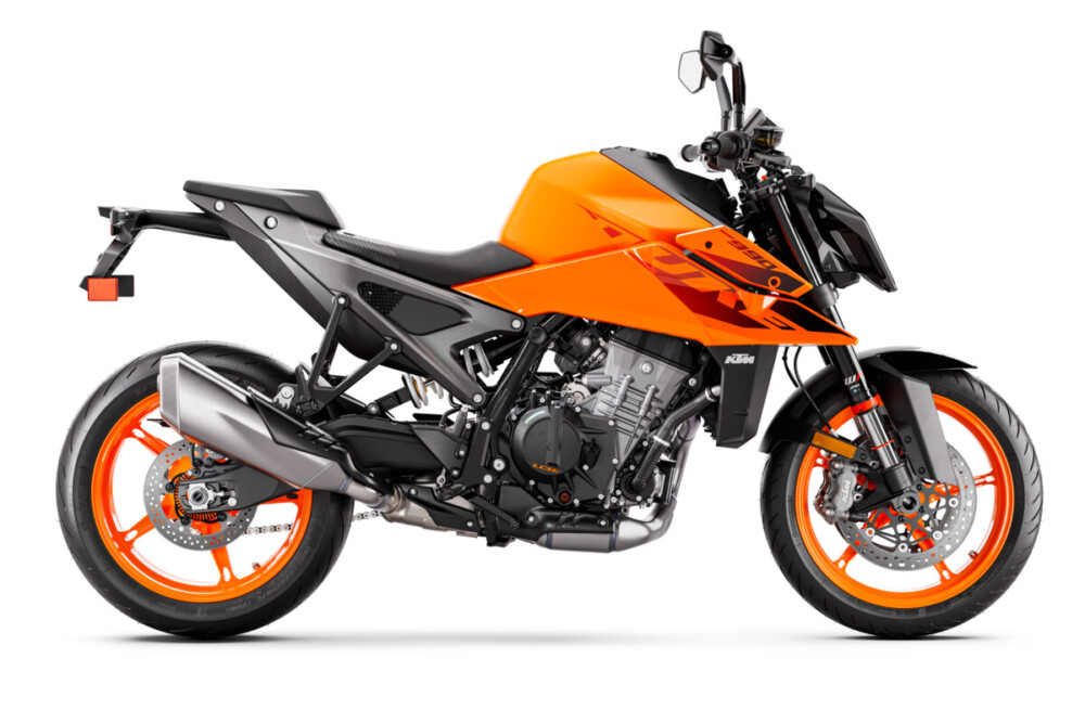 2024-KTM-990-DUKE-11_f24fa14b_converted.avif