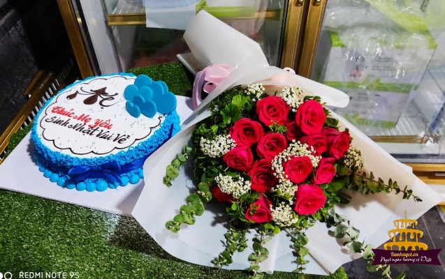 bánh mẫu + hoa mẫu (