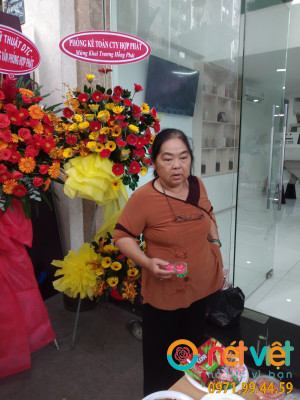 Ngày càng thành công