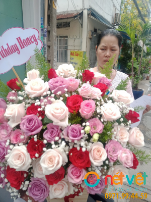 giỏ hoa tặng nữ