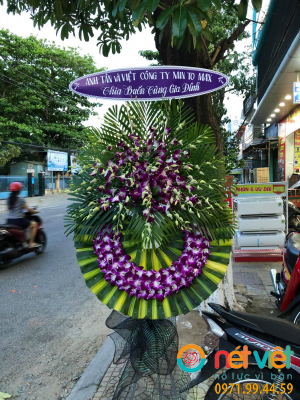 kệ viếng màu tím