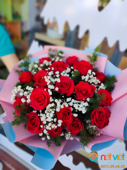 bó hồng đỏ
