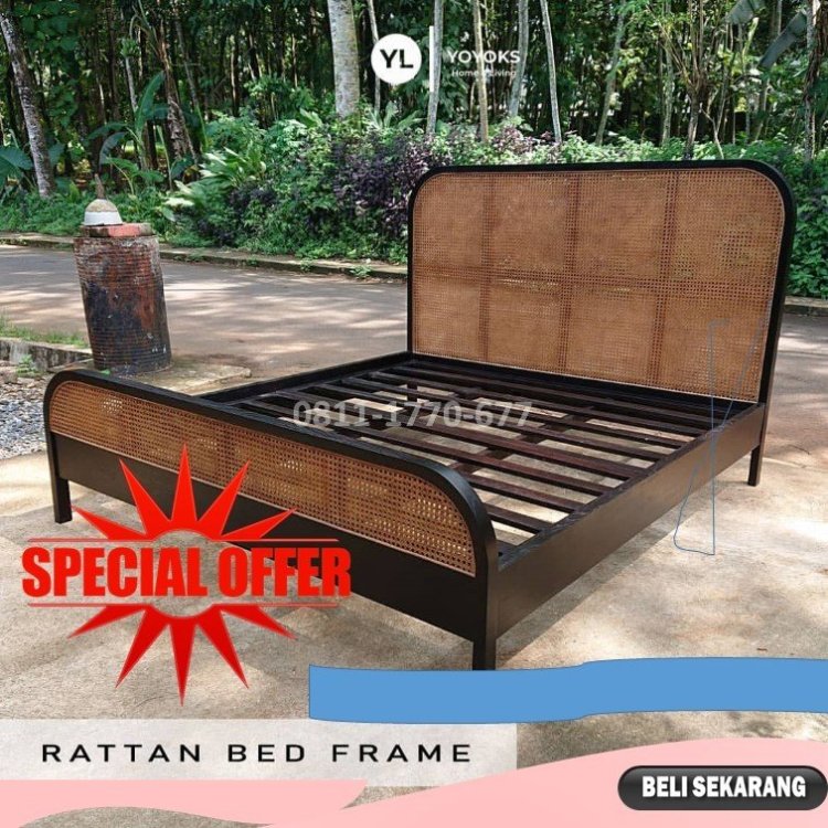 TTA64 tempat tidur kayu jati model minimalis.jpg