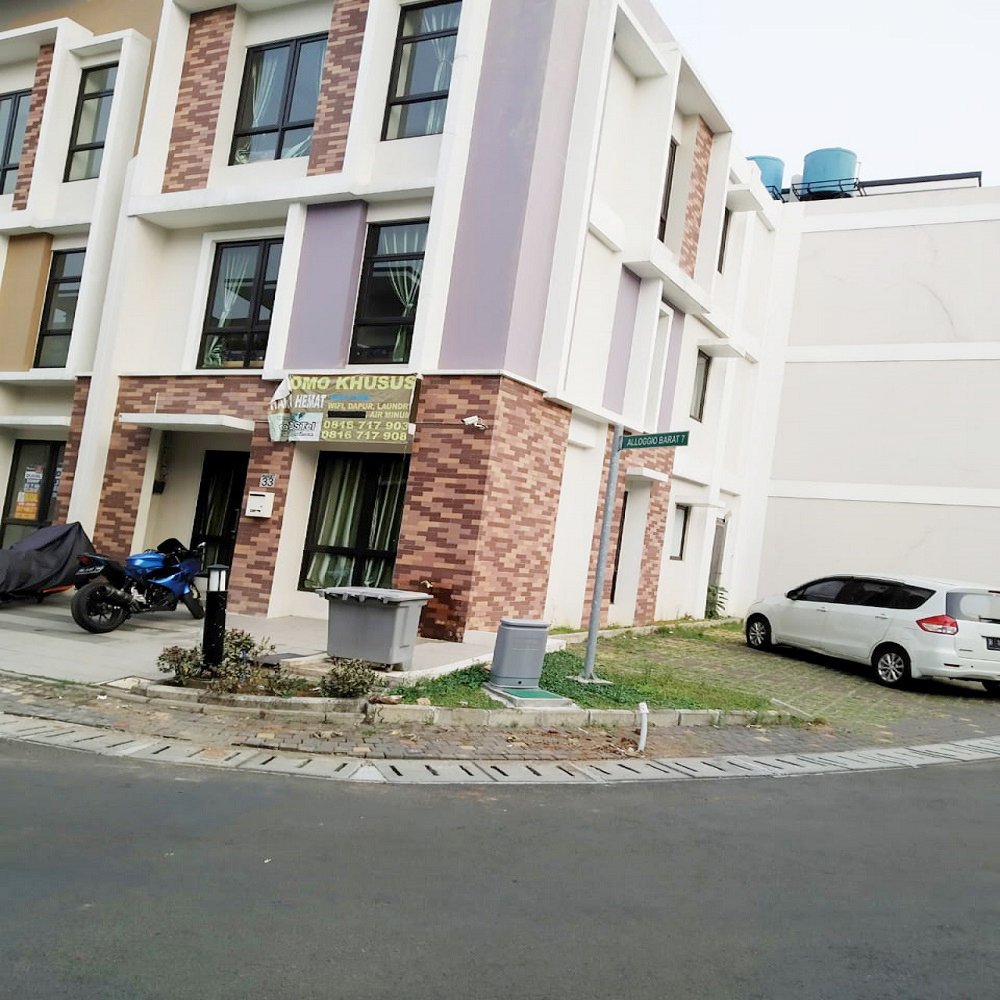 Jual Rumah Kost di Gading Serpong Dekat UMN, Universitas Matana, Summarecon Mall Serpong, QBIG BSD City