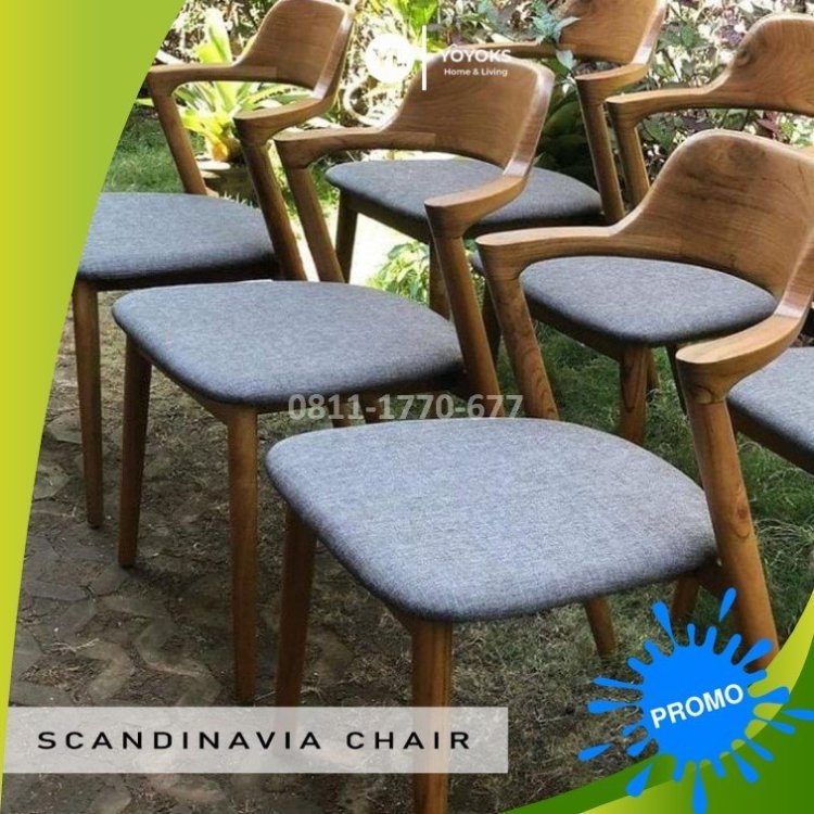 KC12 kursi santai kayu.jpg