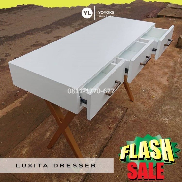 RB54 rak sudut kayu.jpg