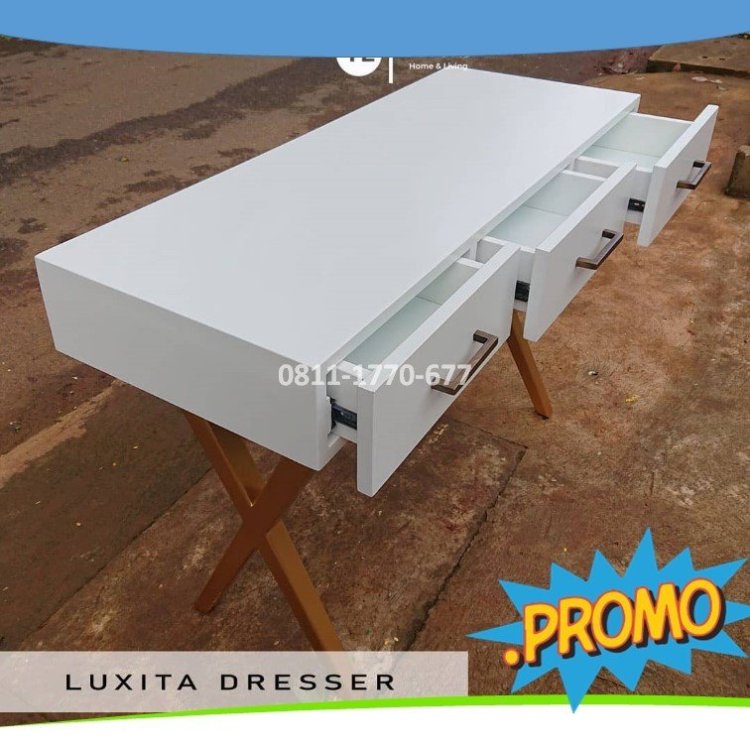 RB11 rak sudut kayu.jpg