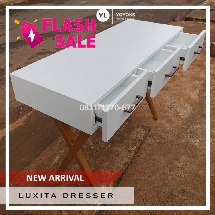 RB42 rak sepatu minimalis.jpg