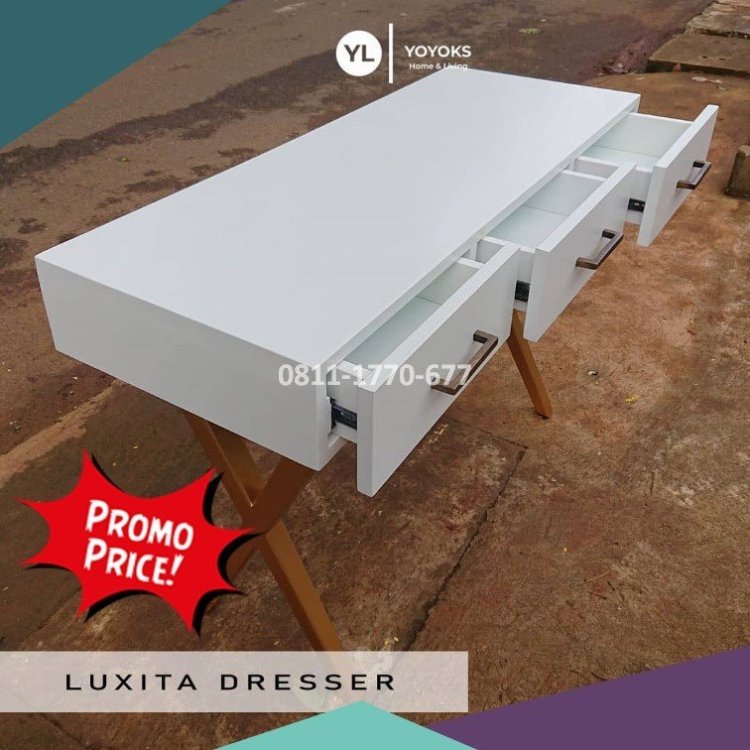 RB37 rak minimalis kayu.jpg