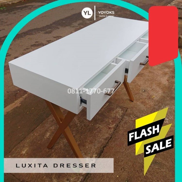 RB49 rak buku dari kayu.jpg