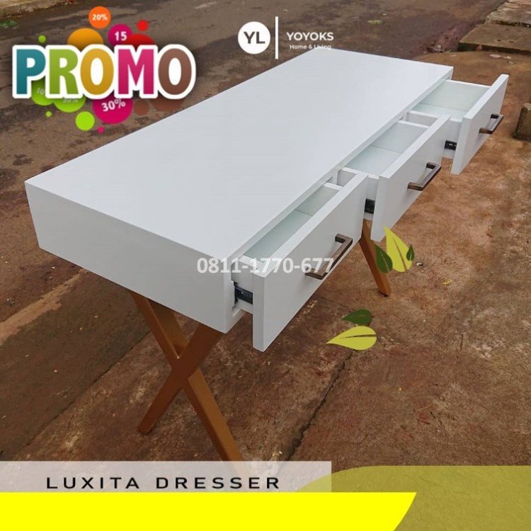 RB5 rak kayu minimalis.jpg