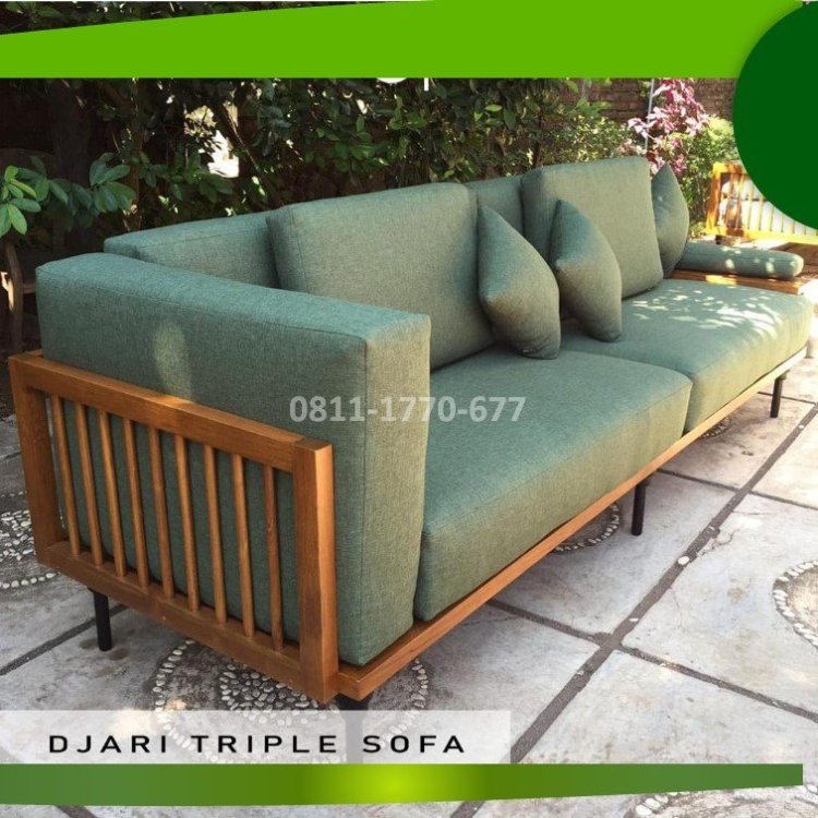 KF10 kursi cafe kayu.jpg