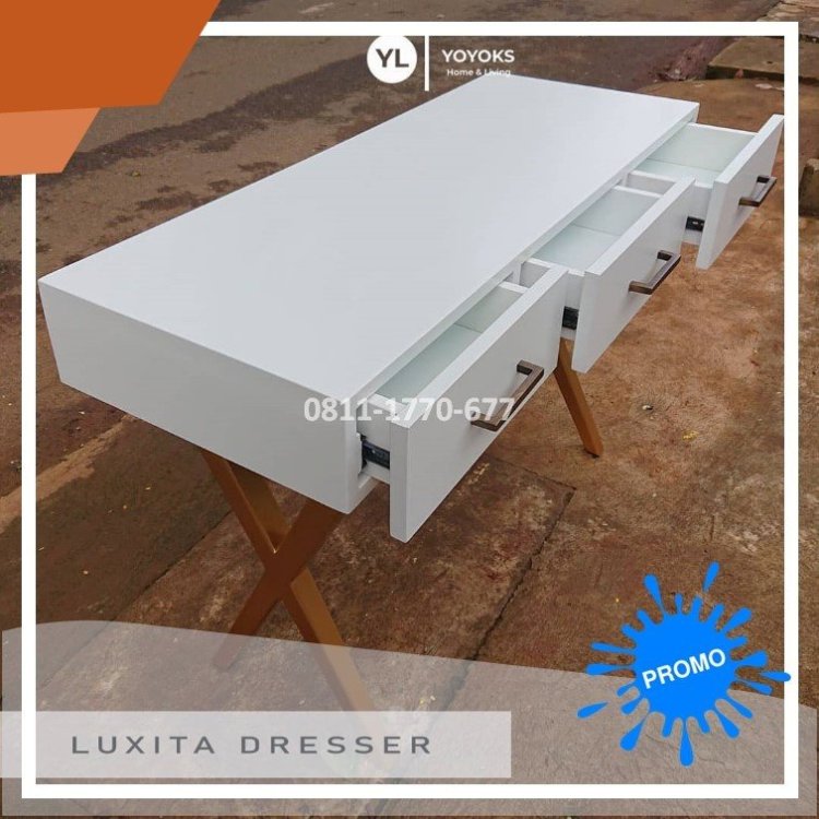 RB98 rak tv kayu jati.jpg