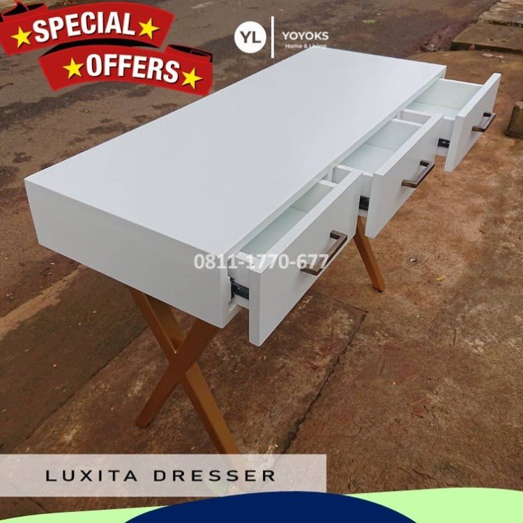 RB57 lemari kayu jati.jpg