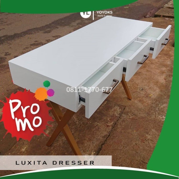 RB26 rak tv kayu jati.jpg