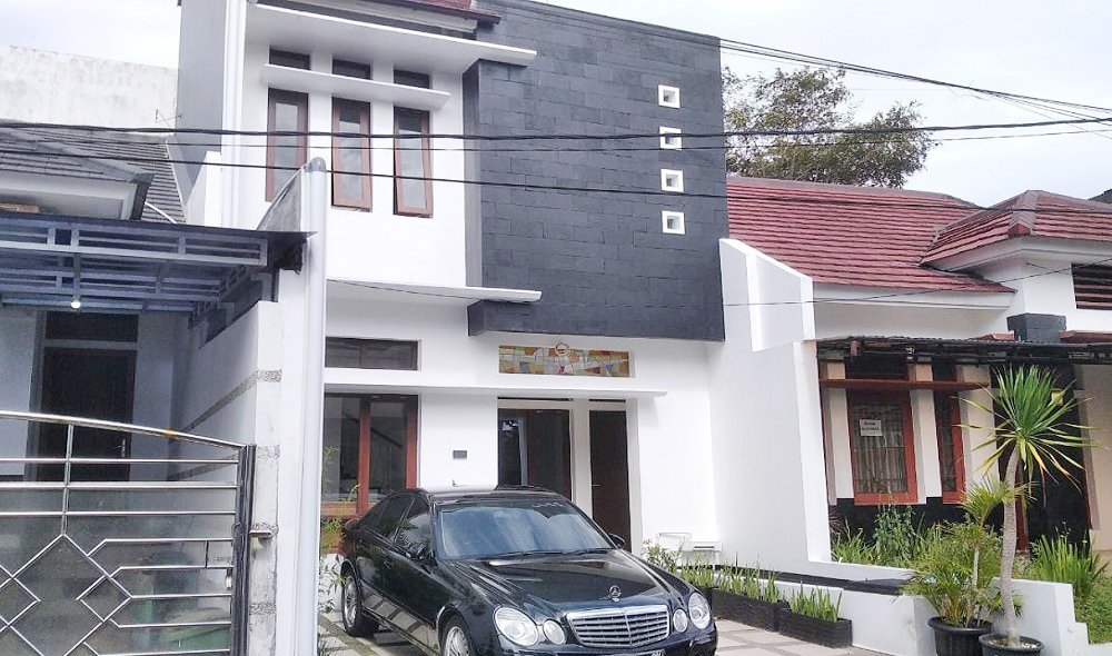 Rumah Dijual di Antapani Regency Bandung Dekat Terminal Cicaheum, Pasar Cicaheum, RS Santo Yusup, Universitas Sangga Buana