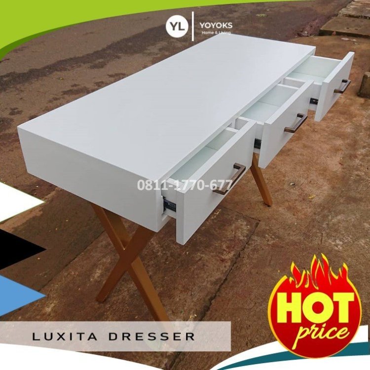 RB33 rak sepatu kayu.jpg