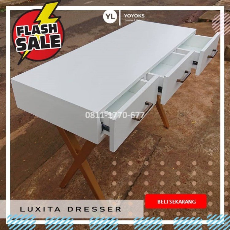 RB50 rak minimalis kayu.jpg