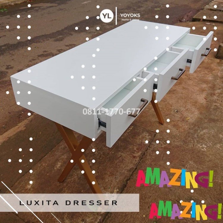 RB72 lemari kecil kayu.jpg