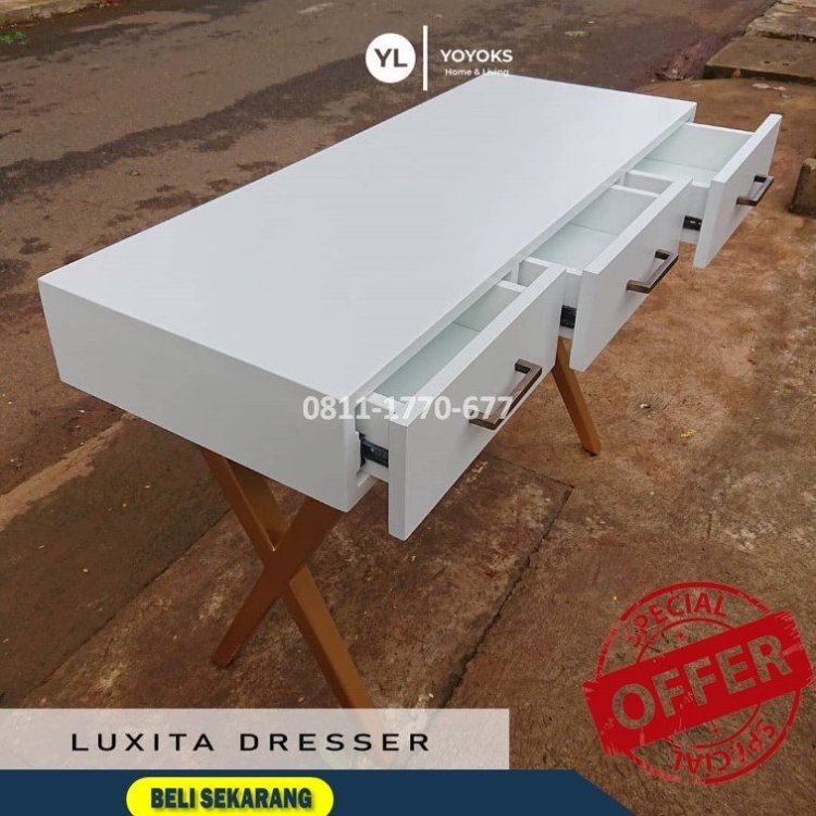 RB55 rak sepatu minimalis.jpg