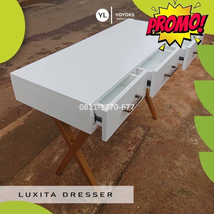 RB9 rak buku kayu jati.jpg