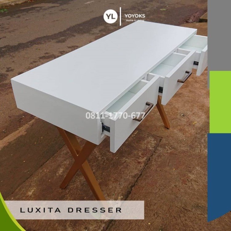 RB13 rak tv kayu jati.jpg