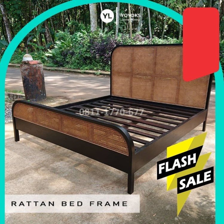 TTA51 tempat tidur bayi dari kayu.jpg