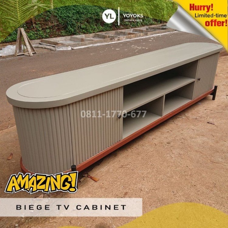 R71 lemari kayu 3 pintu.jpg