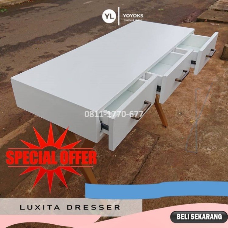 RB62 lemari baju kayu.jpg