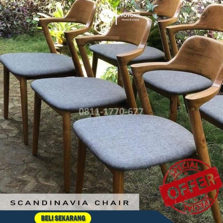 KC55 kursi santai kayu.jpg