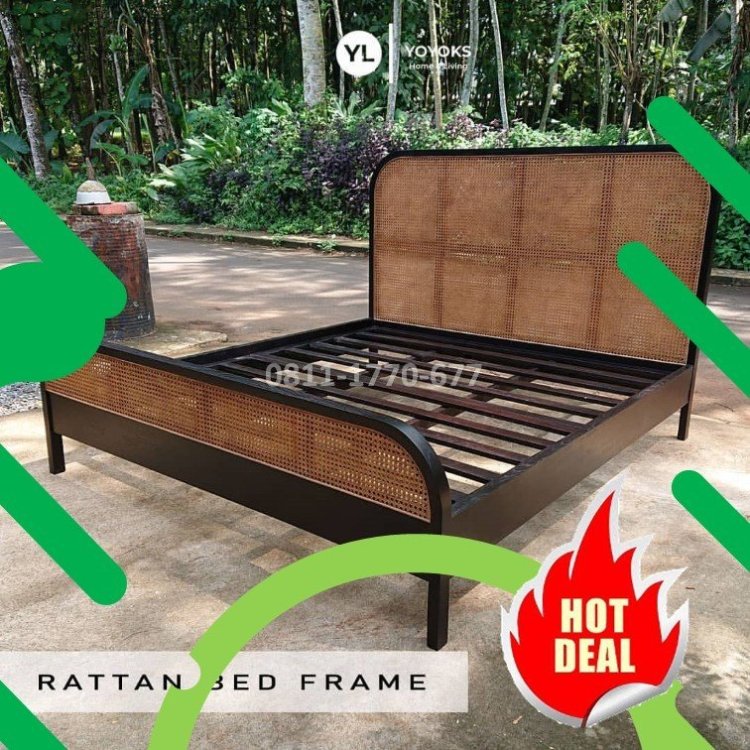 TTA49 tempat tidur bayi kayu.jpg