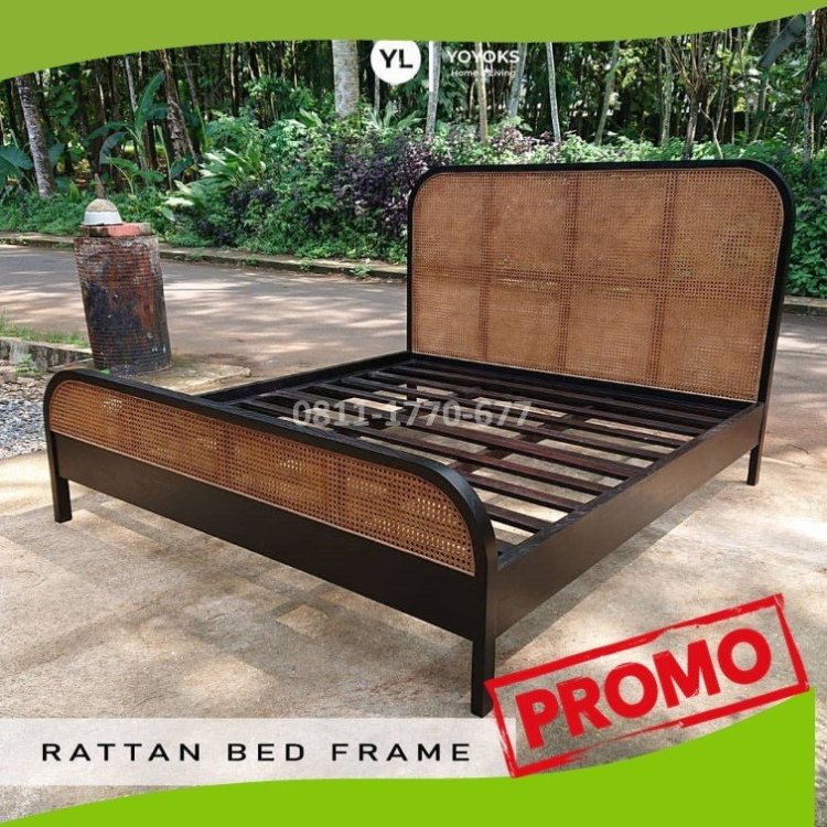 TTA18 tempat tidur kayu minimalis.jpg