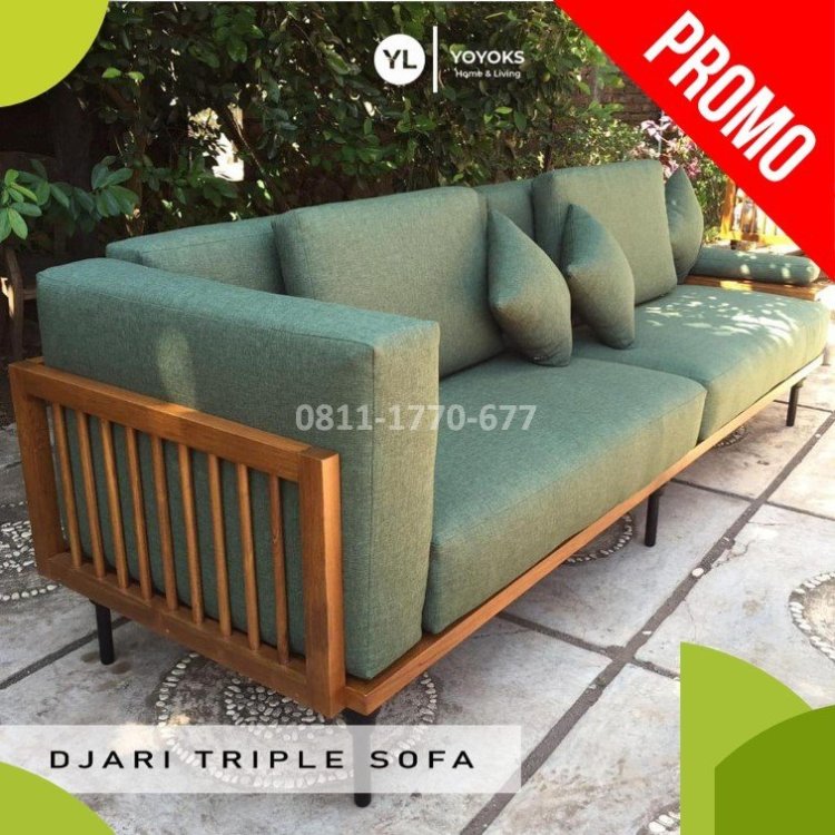 KF7 kursi sudut kayu.jpg