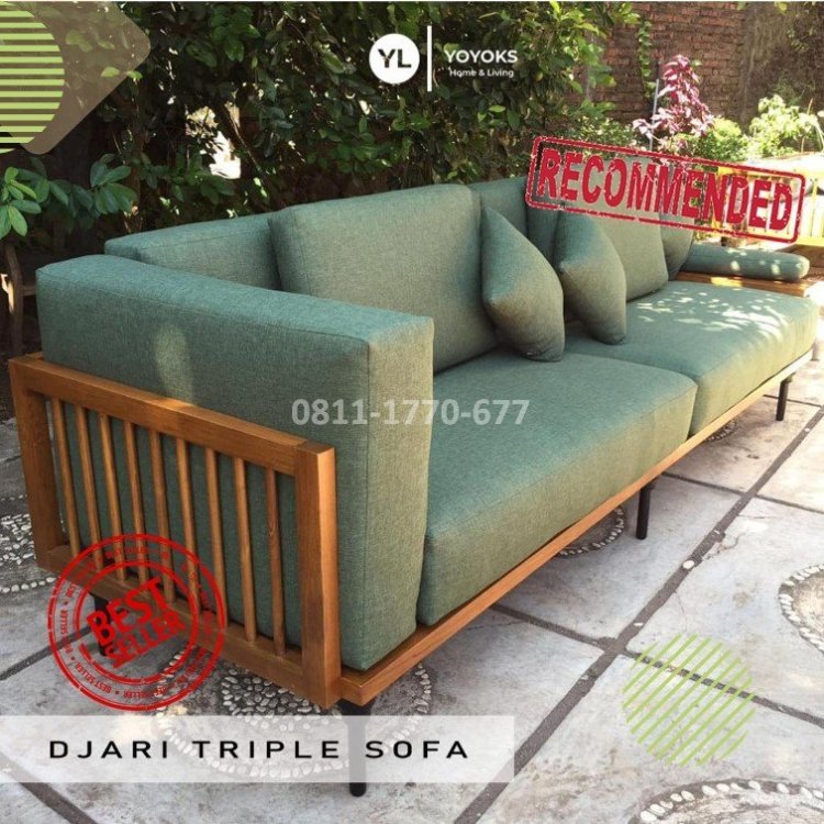 KF68 kursi kayu sudut.jpg