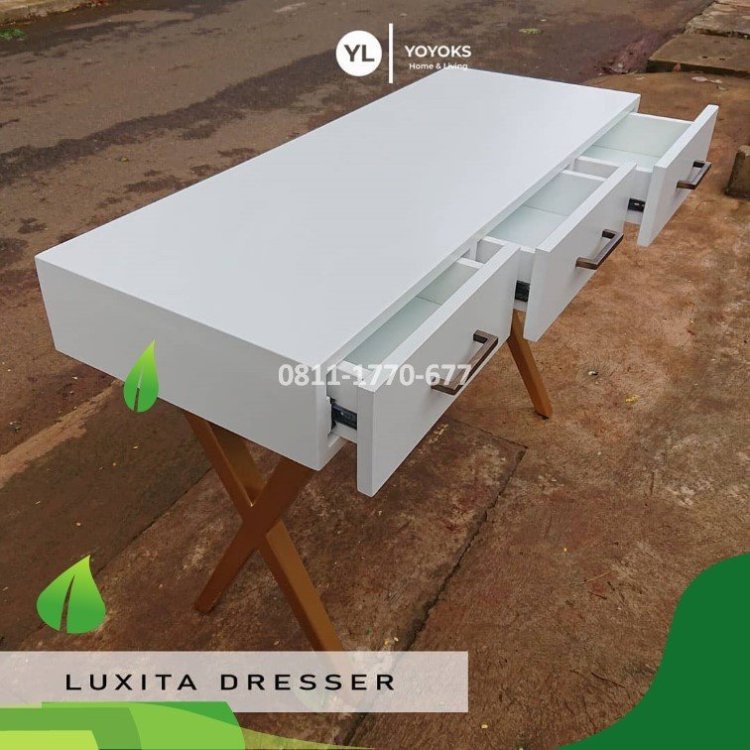 RB4 rak sepatu dari kayu.jpg