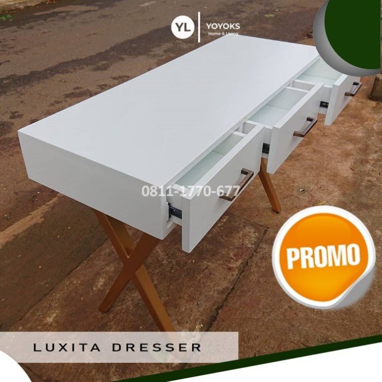 RB24 rak sudut kayu.jpg