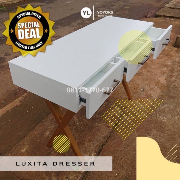 RB88 rak buku kayu.jpg