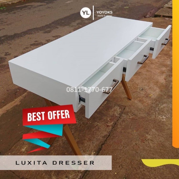 RB91 rak sudut kayu.jpg