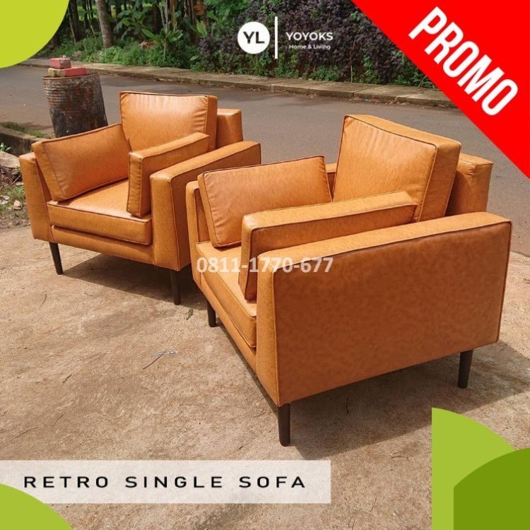 KG7 kursi sudut kayu.jpg