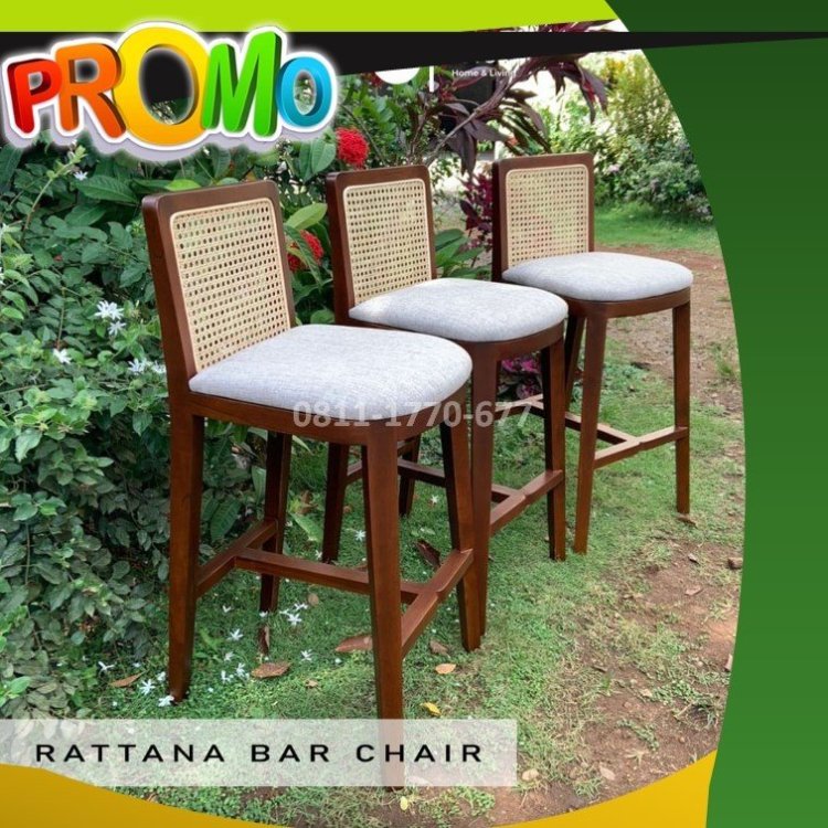 KB15 kursi bar kayu.jpg