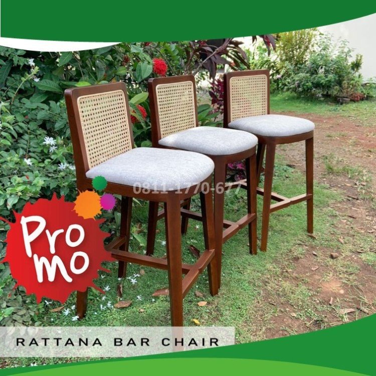 KB29 kursi mini bar kayu.jpg