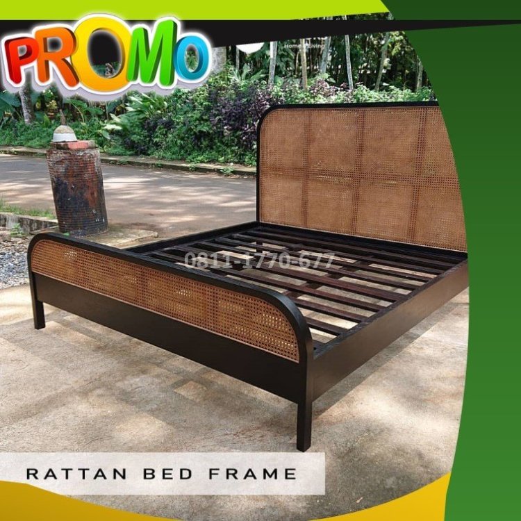 TTA15 tempat tidur bayi kayu.jpg