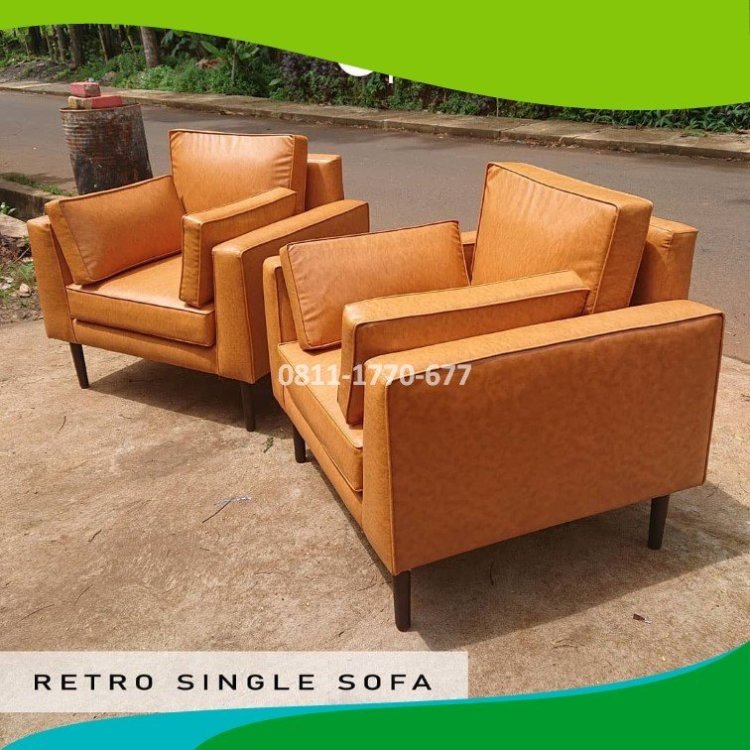 KG8 kursi panjang kayu.jpg