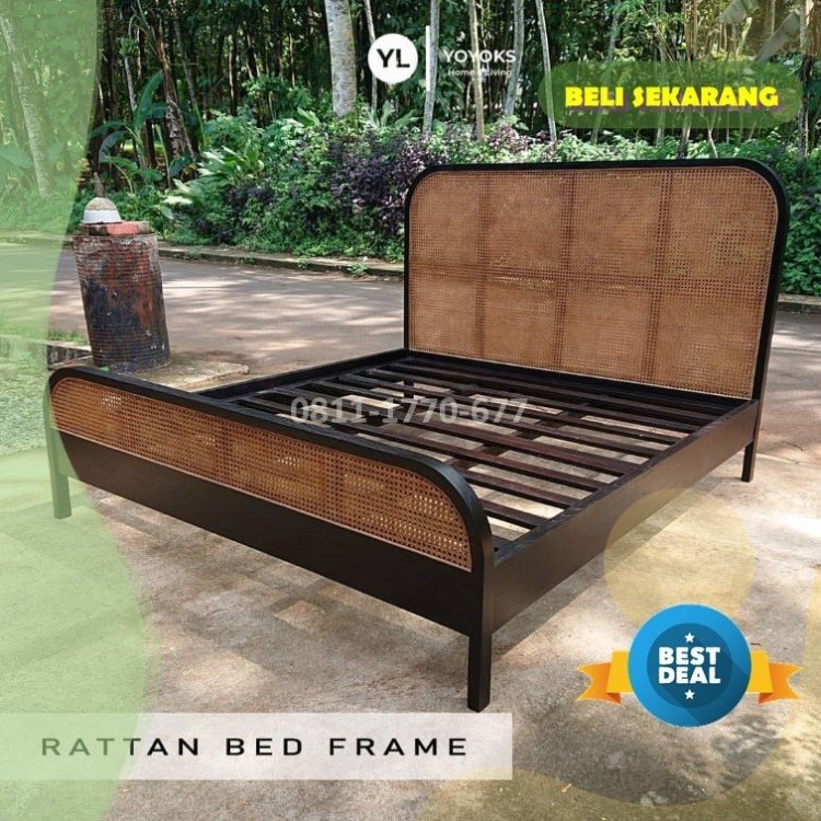 TTA95 tempat tidur kayu minimalis.jpg