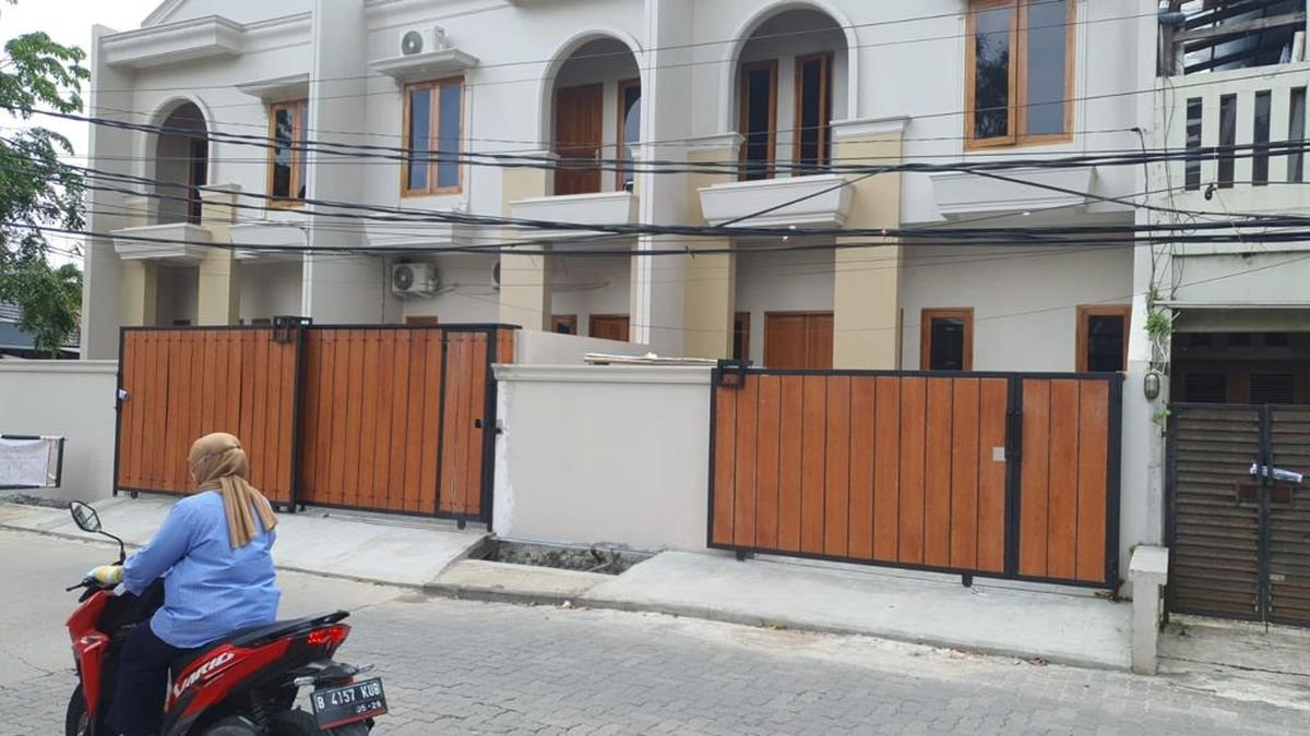 Dijual Rumah Baru Lokasi Strategis di Jatiwaringin AG2012