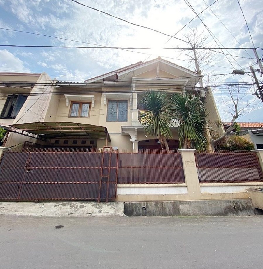 Rumah Dijual di Tebet Jakarta Selatan Dekat Mall Kota Kasablanka, Stasiun Tebet, Tebet Eco Park, Mall Kuningan City, RS Tebet, Kampus UKI