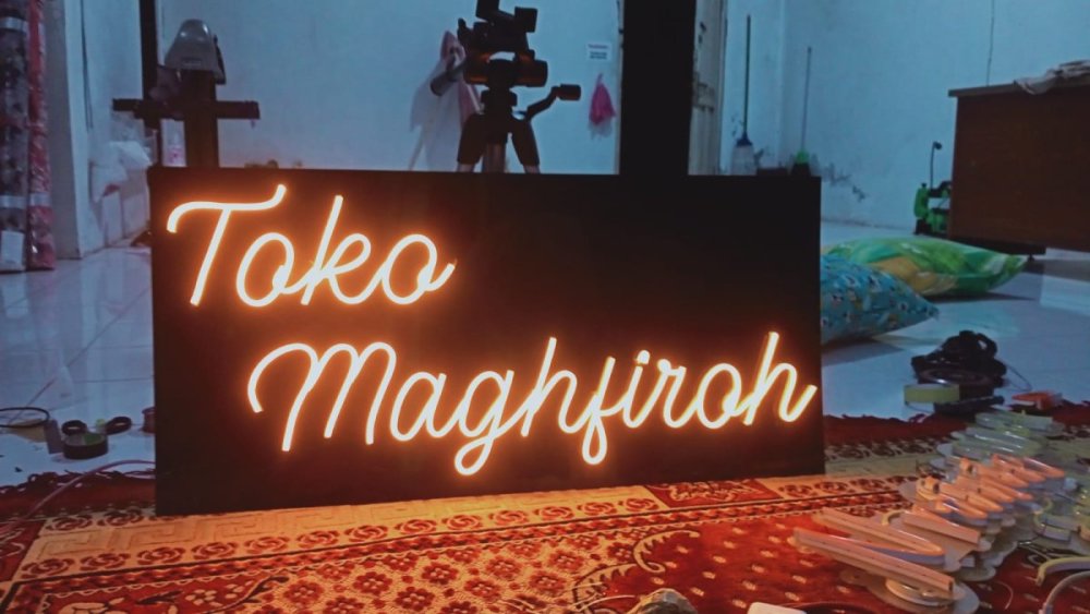 neon flex custom.jpeg