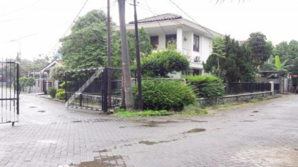 Rumah Dijual / Disewakan di Perumahan Eramas 2000 Pulo Gebang Jakarta Timur Dekat Kantor Walikota Jakarta Timur, RS Islam Pondok Kopi