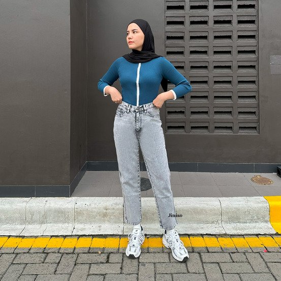 1638169773_celana-jeans-wanita-jiniso(1).jpg.6643456058596392b525a542959536d3.jpg